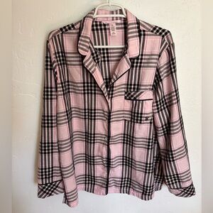 Victoria's Secret plaid flannel pajama top. Large